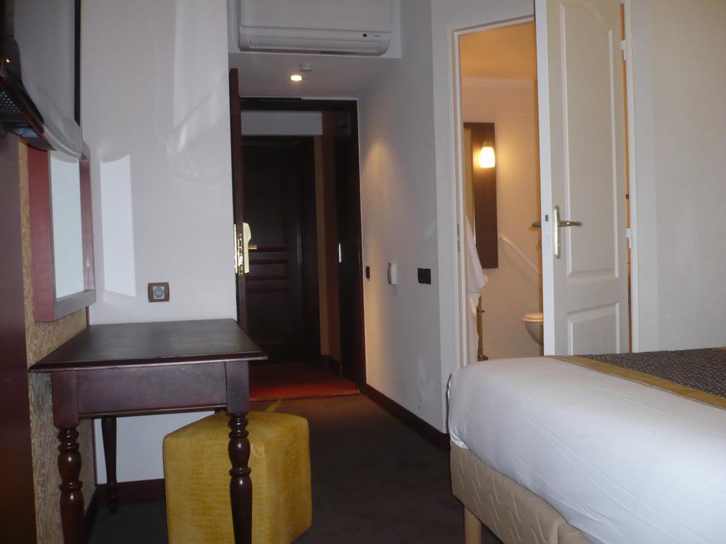 Hotel De France Montargis Ngoại thất bức ảnh
